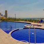 Luxury Modern Apartment In Southport With Hotel Facilities