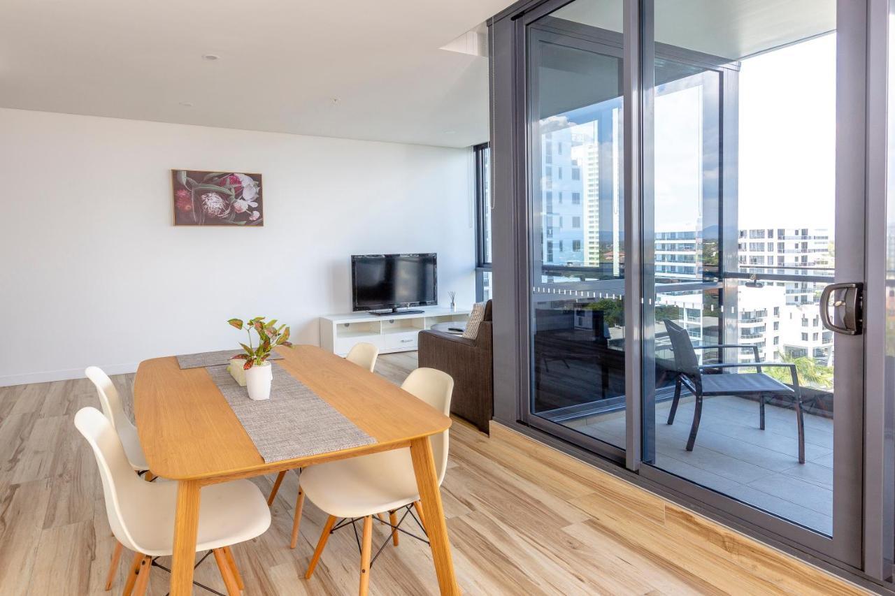 Luxury Modern In Southport With Facilities *