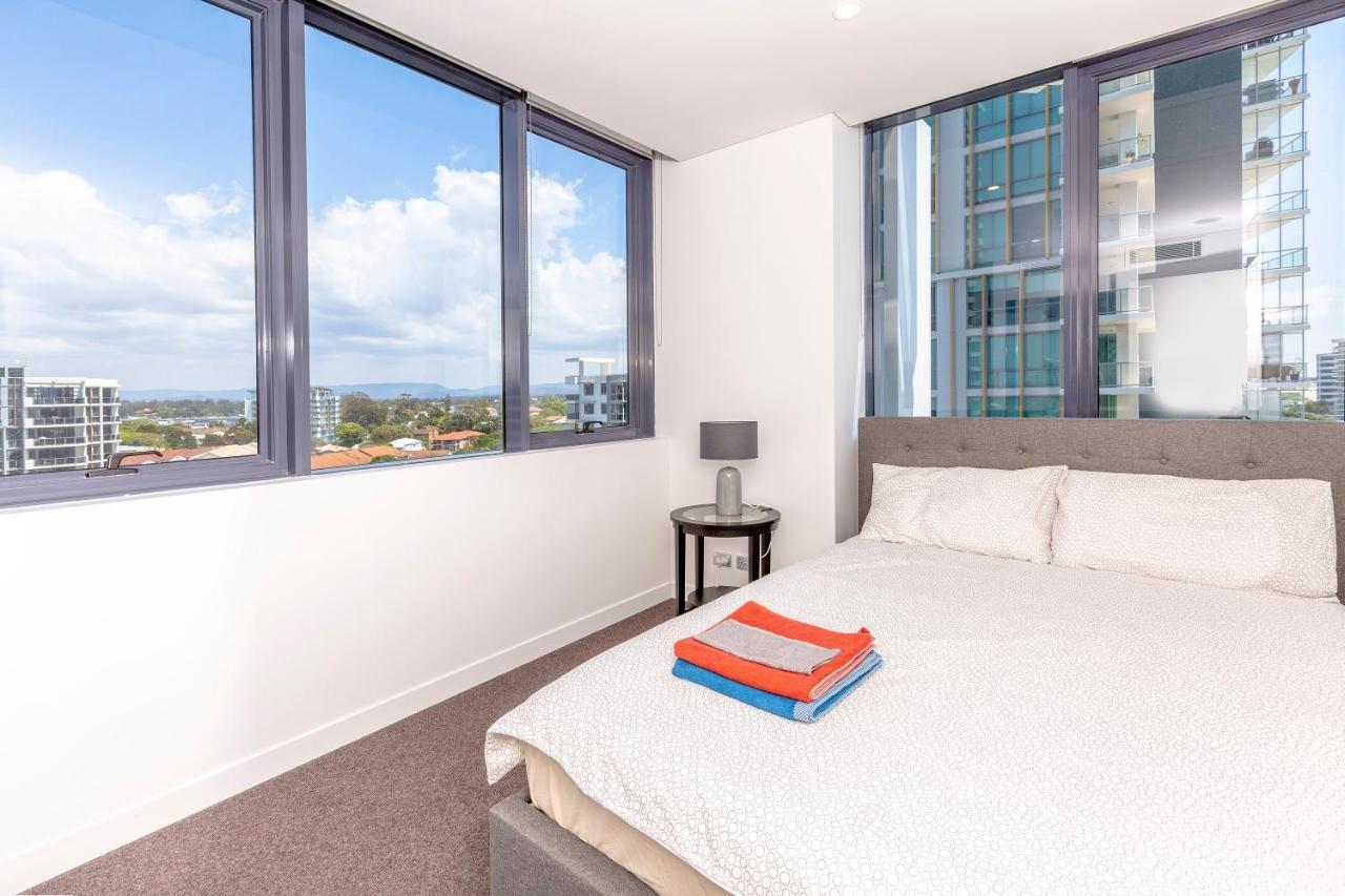 Apartment Luxury Modern In Southport With Facilities