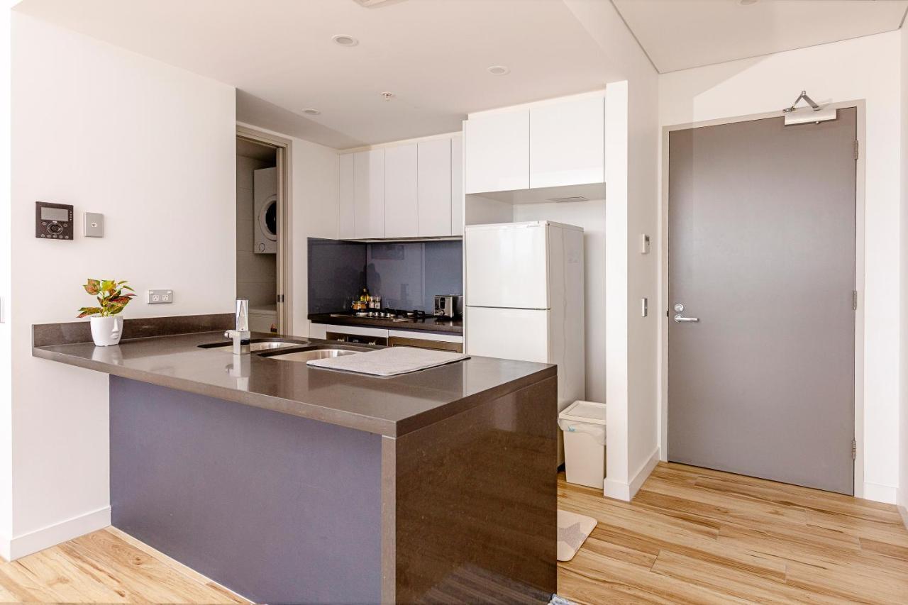 Luxury Modern In Southport With Facilities