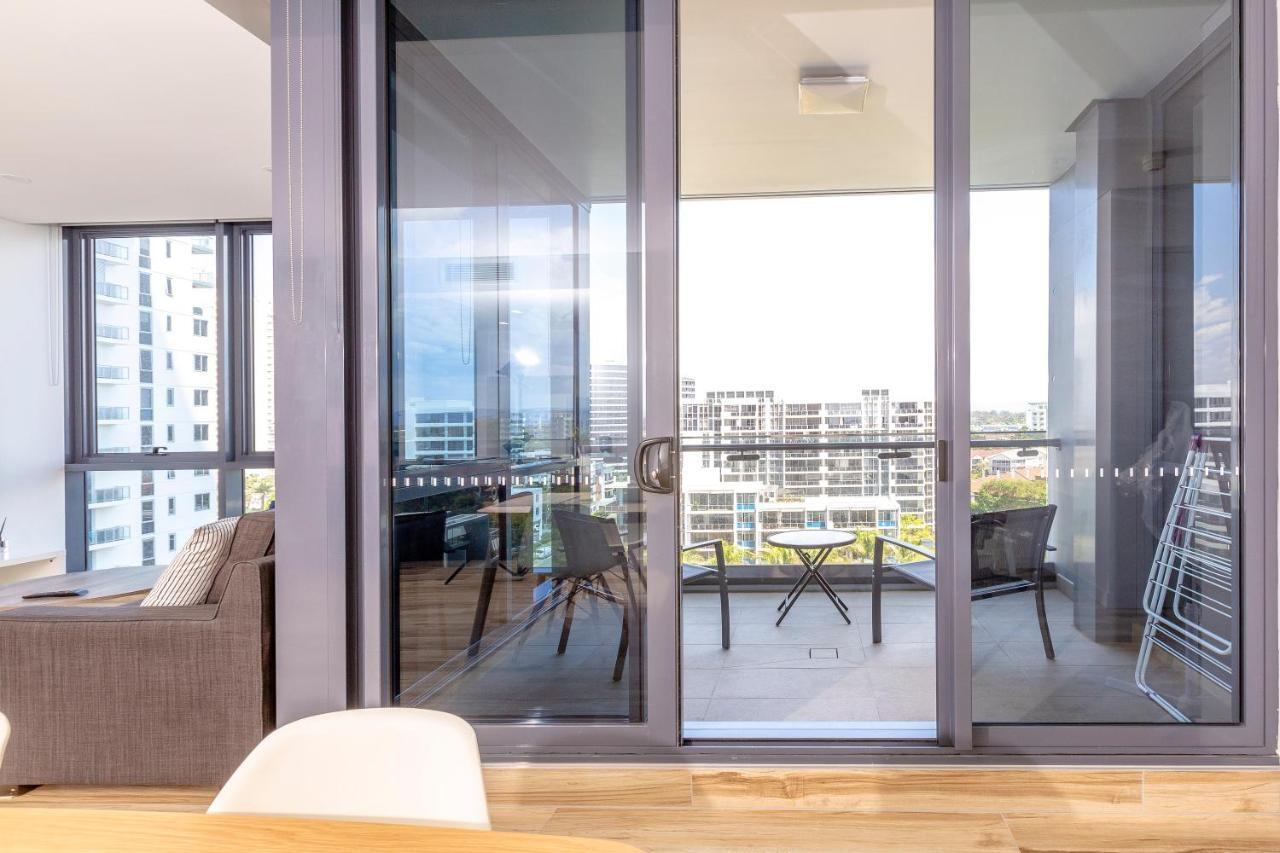 Luxury Modern In Southport With Facilities Gold Coast
